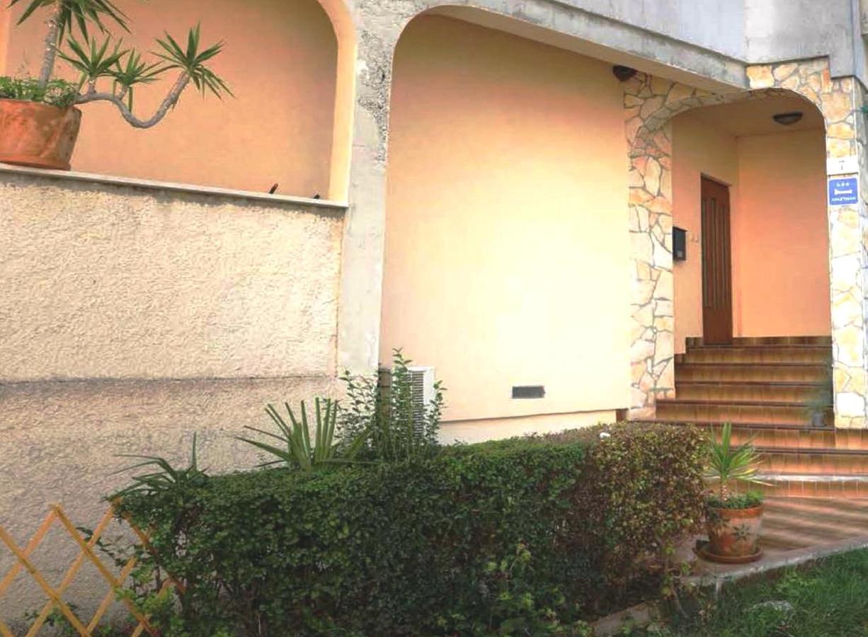 Linea Mare Apartment 罗维尼 外观 照片